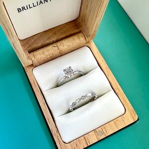 Brilliant Silver Diamond Ring Set